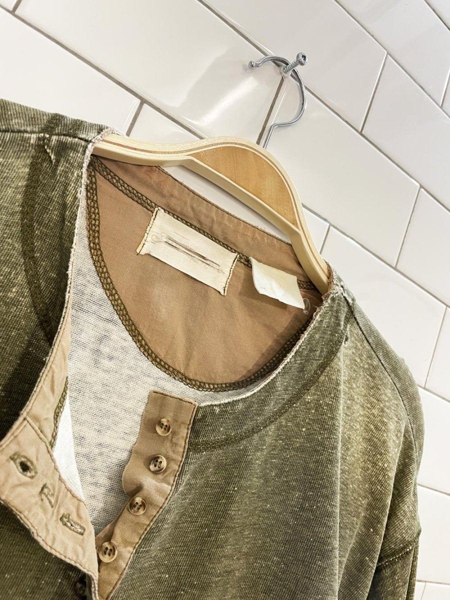 vintage 90s grunge batwing 1/2 button henley - good market thrift store