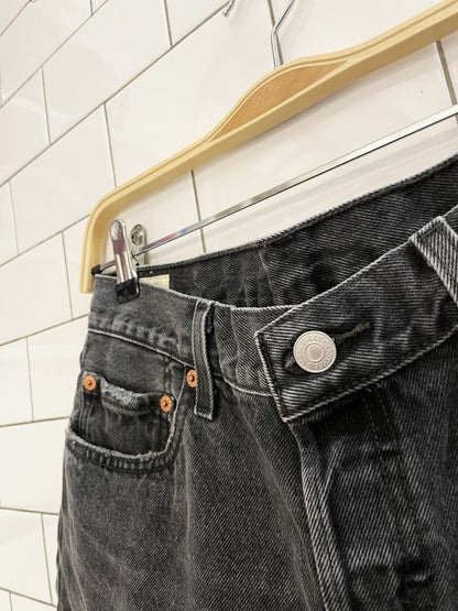 levis 501 long denim shorts - good market thrift store