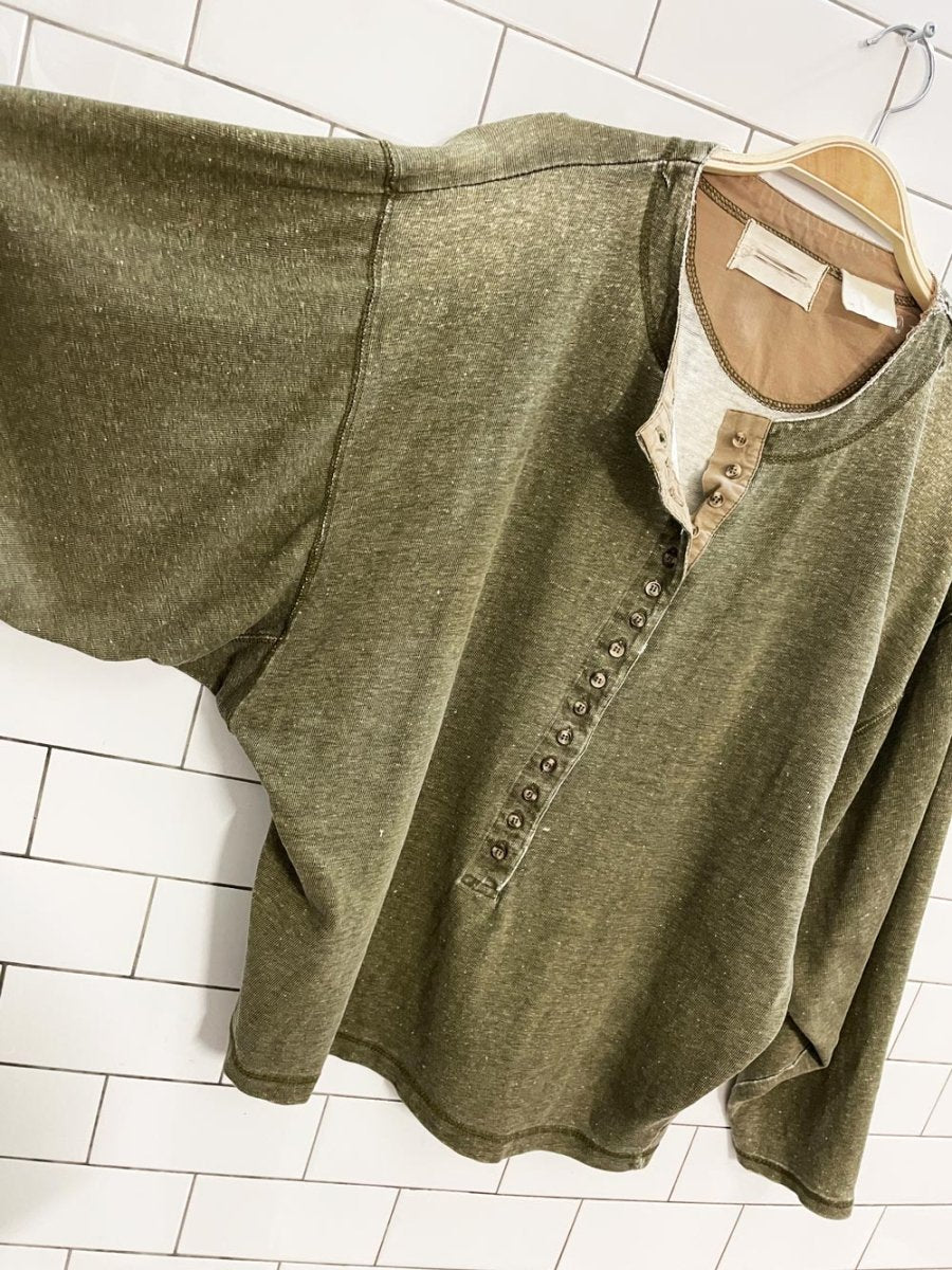 vintage 90s grunge batwing 1/2 button henley - good market thrift store