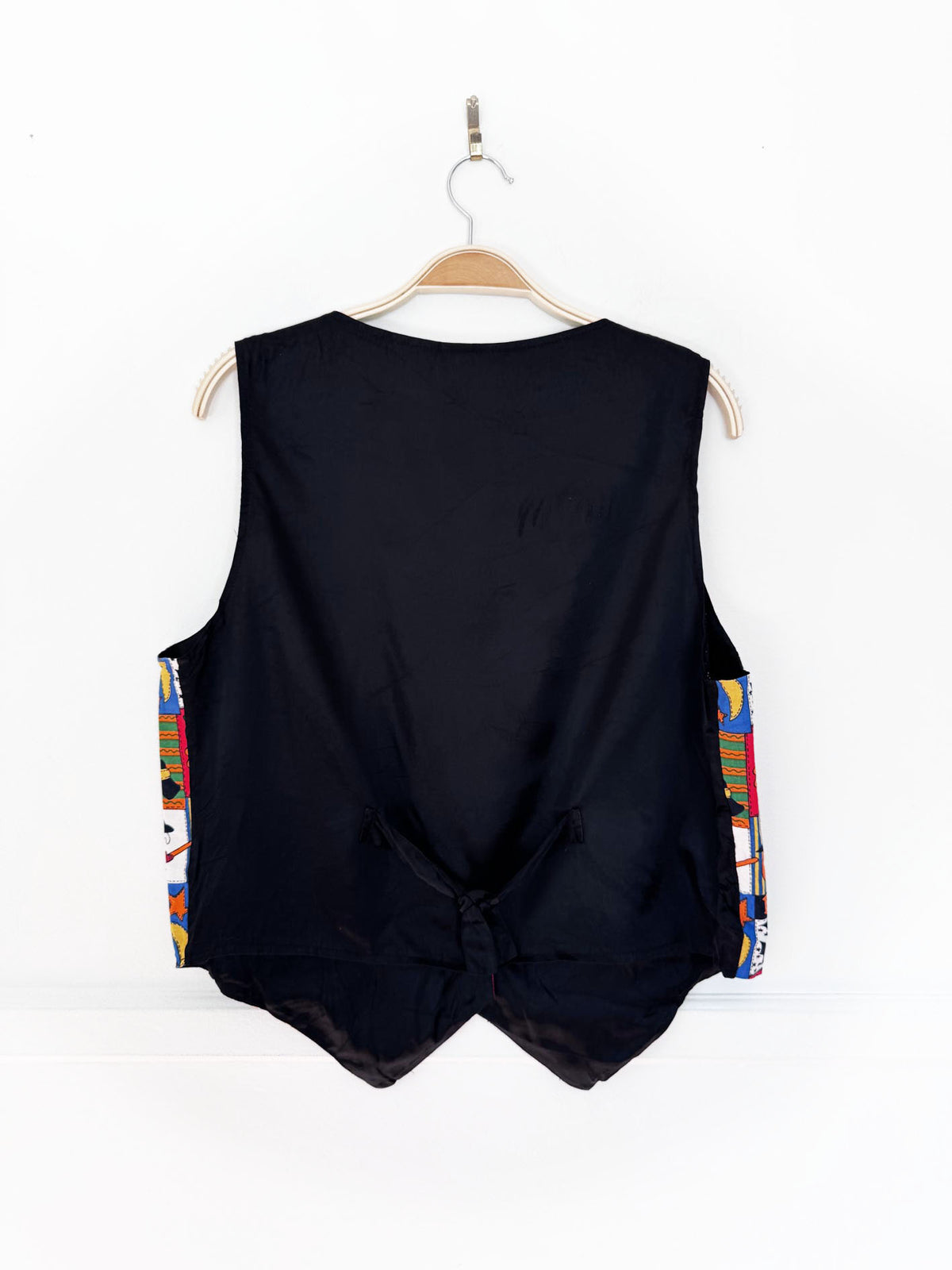 vintage 00s basic editions halloween print vest