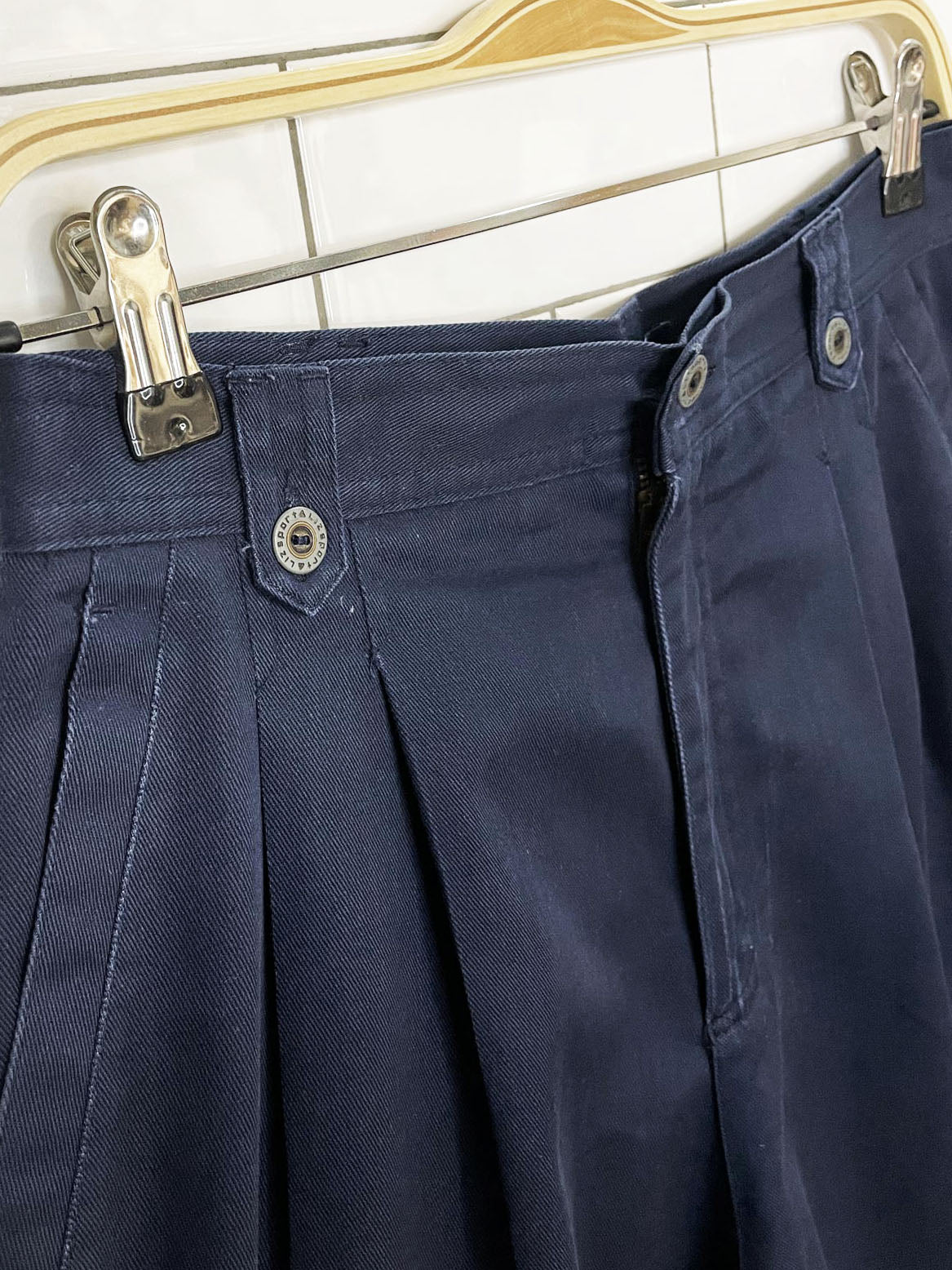 vintage 90s lizsport pleated trouser shorts