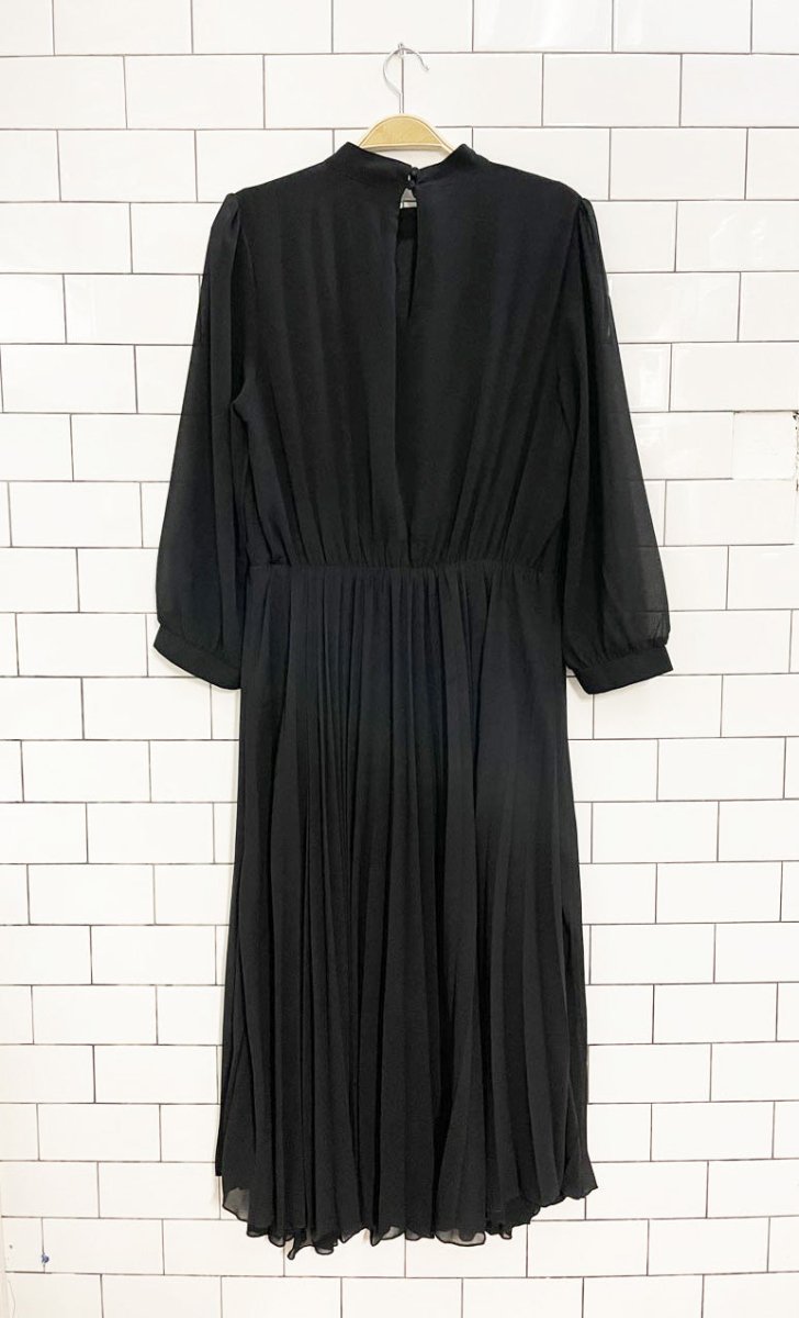ellison chiffon sleeve pleated midi dress - good market thrift store