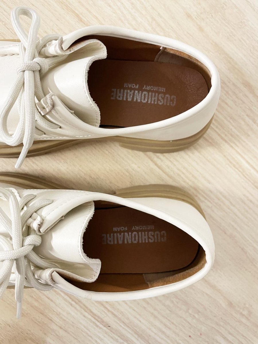 cushionaire leather chunky lug sole loafer - good market thrift store