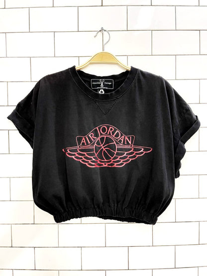 rework x air jordan boxy crop tee | american vintage - good market thrift store