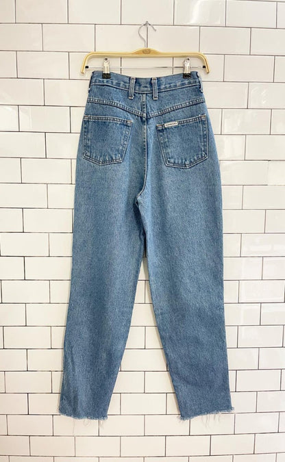 vintage 90s jeanworks high rise tapered cut off jeans - good market thrift store