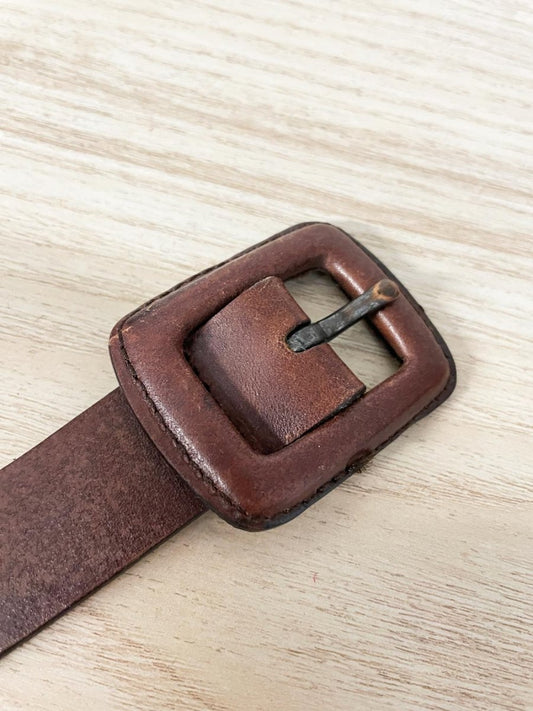 gap leather buckle natural belt - good market thrift store