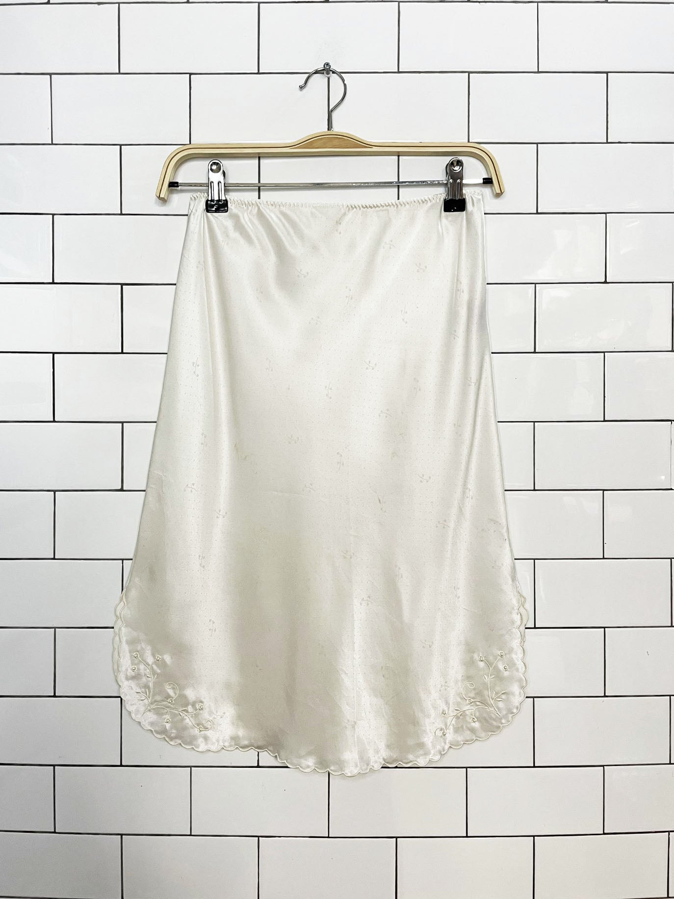 vintage marie ellyse polka dot floral satin slip knee-length skirt