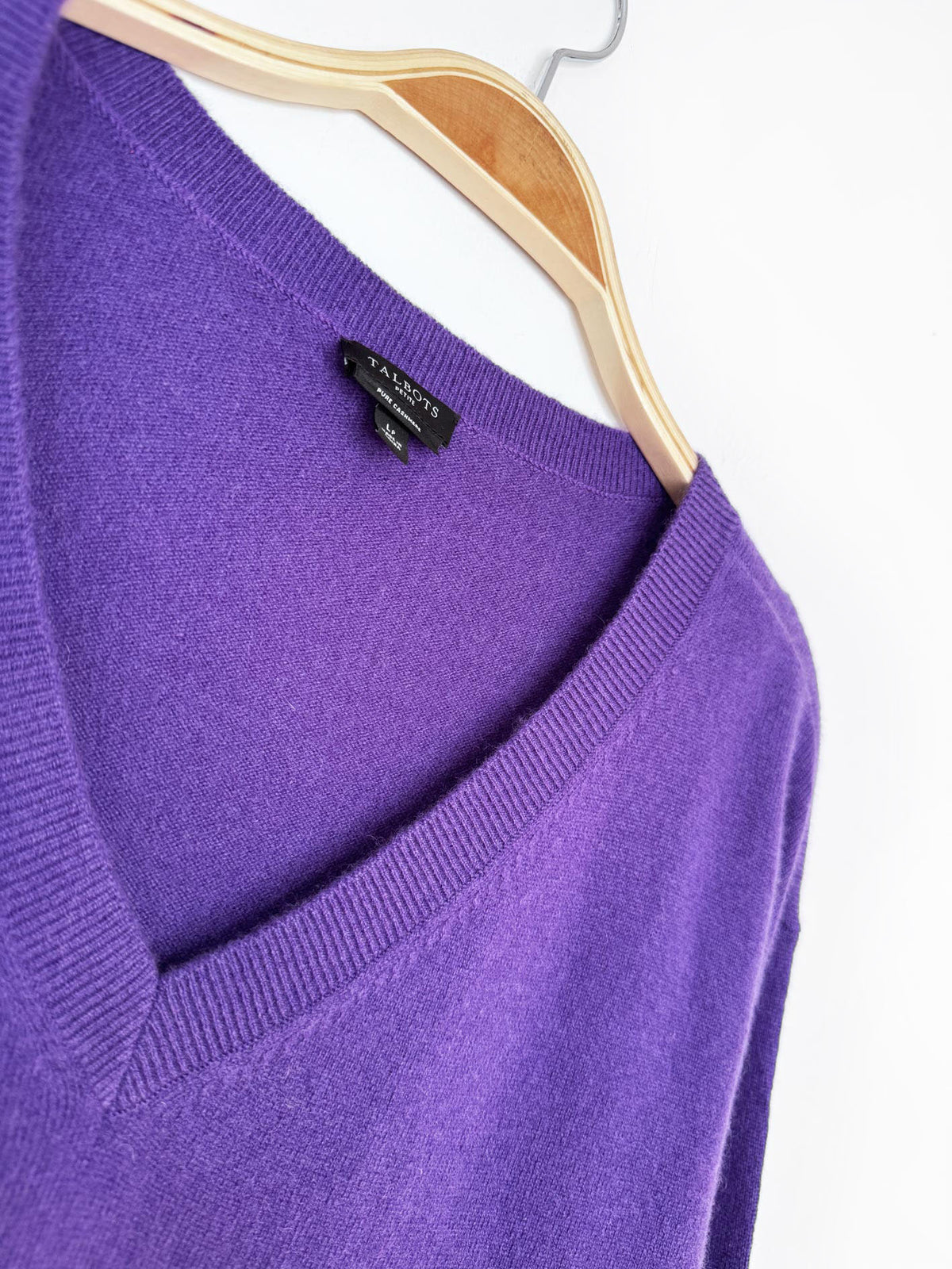 talbots 100% cashmere knit v-neck sweater