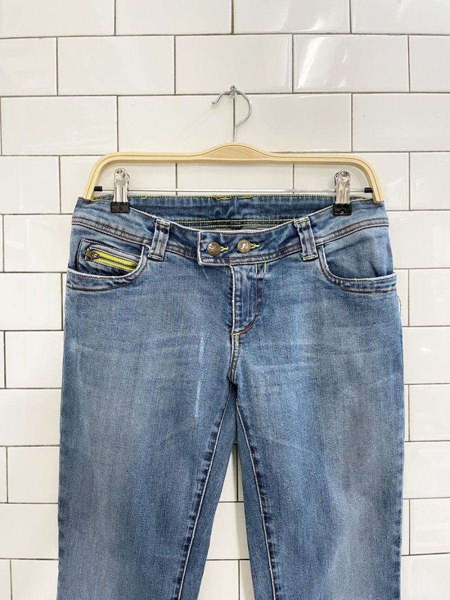 vintage 00s h&m low - waist bootcut jeans - good market thrift store