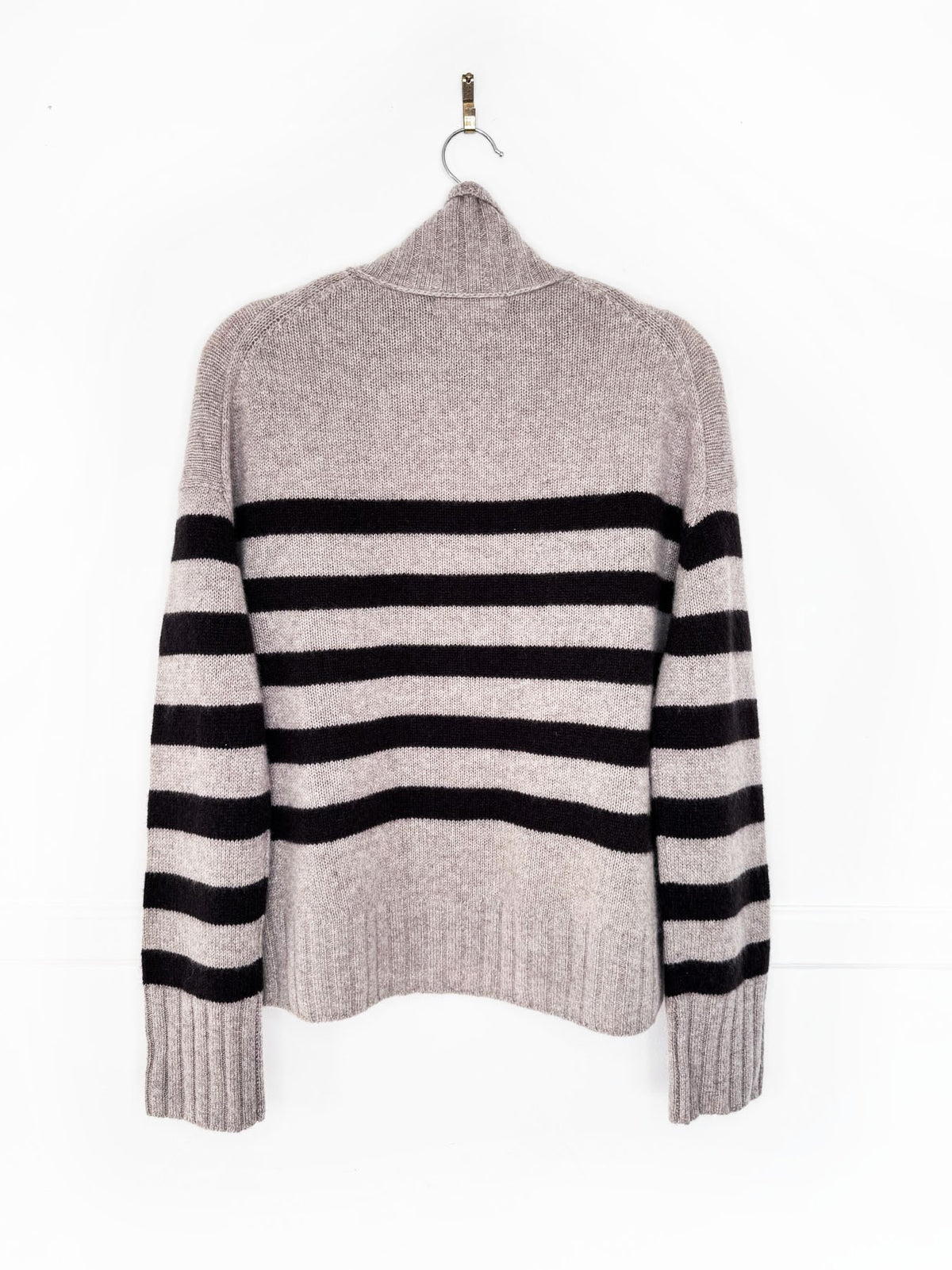 banana republic 100% cashmere knit oversized boxy turtleneck sweater