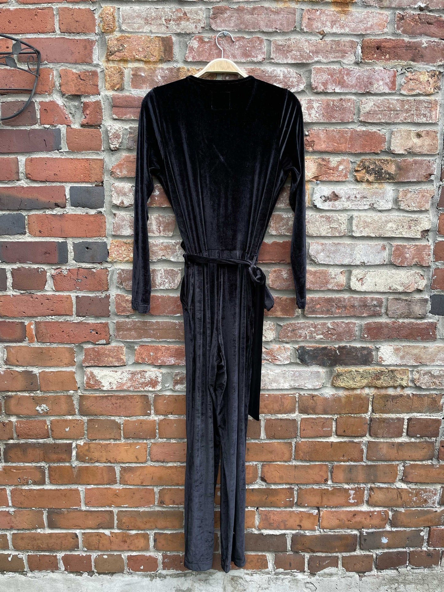 nwt chaser velvet wrap long sleeve jumpsuit