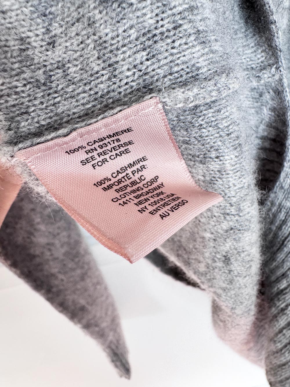 philosophy 100% cashmere knit turtleneck sweater