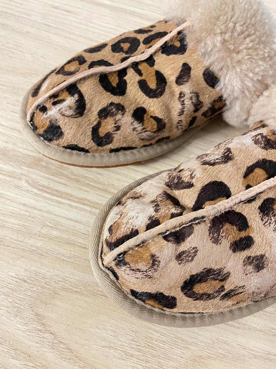 ugg scuffette II spotty sheepskin slipper - good market thrift store