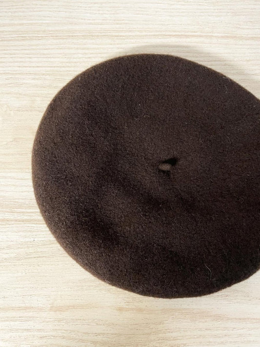 vintage 100% wool beret - good market thrift store