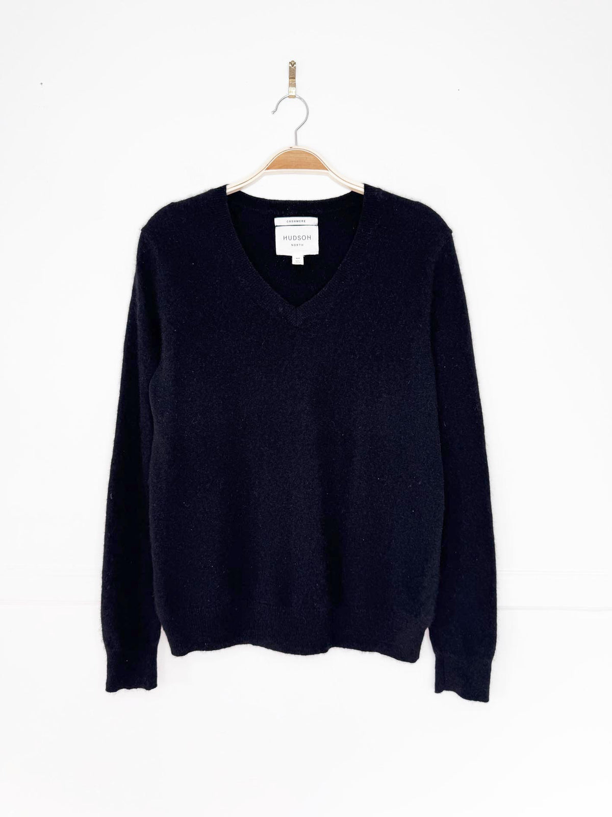 hudson north 100% cashmere plush knit v-neck sweater