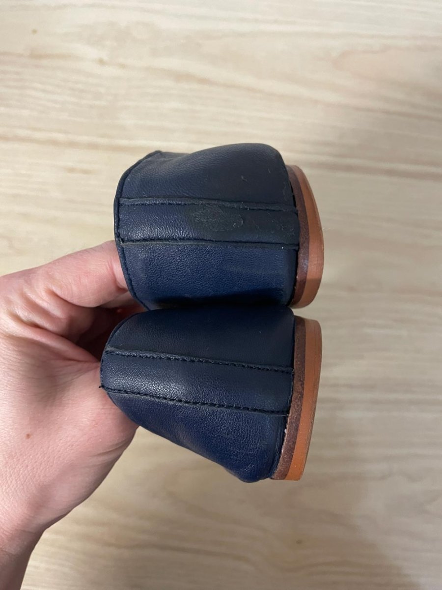 tender tootsies bianca leather slip on flats - good market thrift store