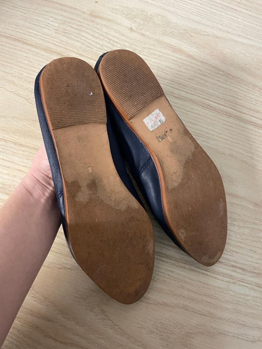 tender tootsies bianca leather slip on flats - good market thrift store