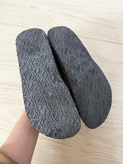 soft moc mayari laser cut flower leather sandal - good market thrift store