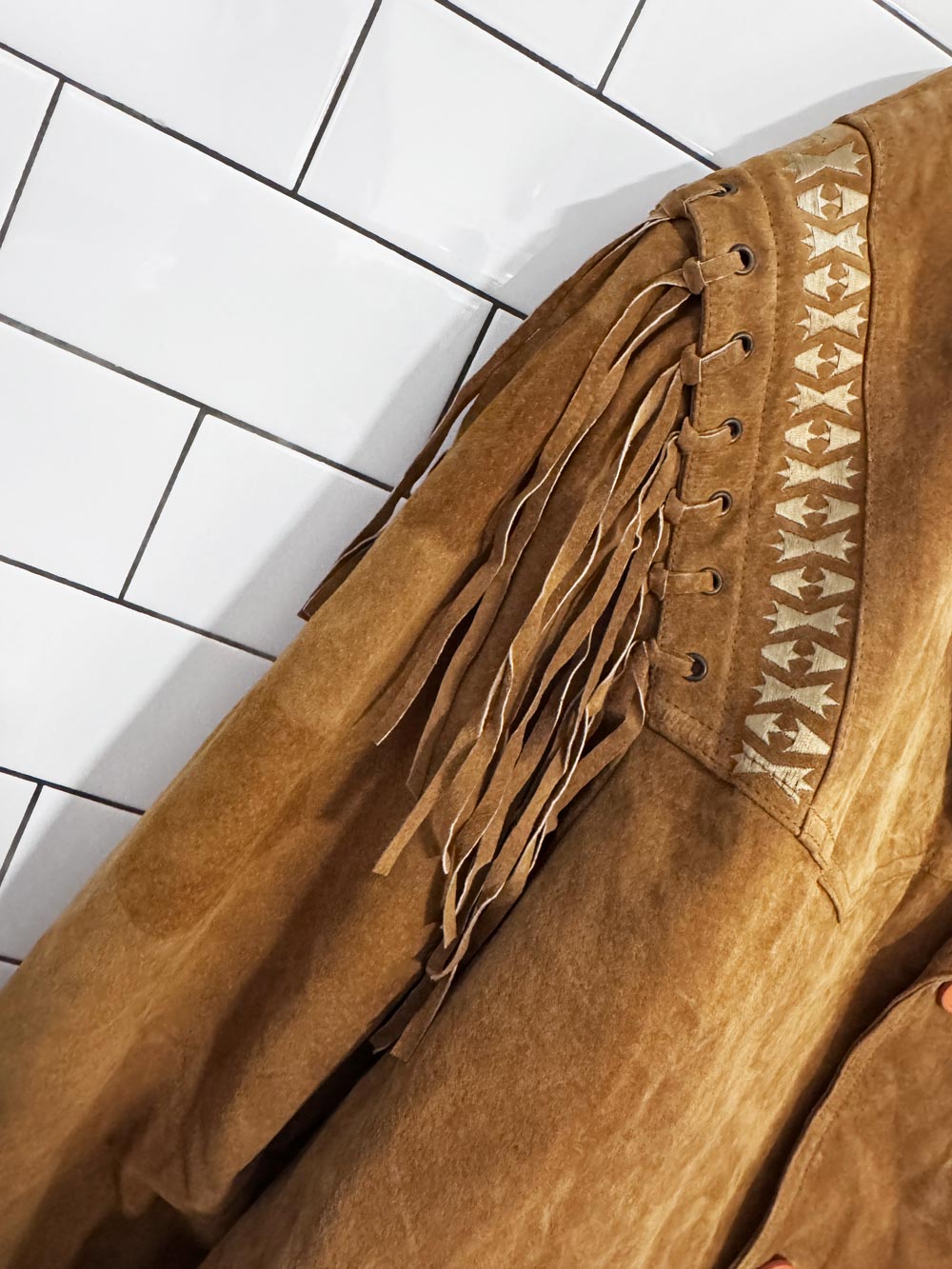 vintage high noon suede tassel trim rancher jacket | leather