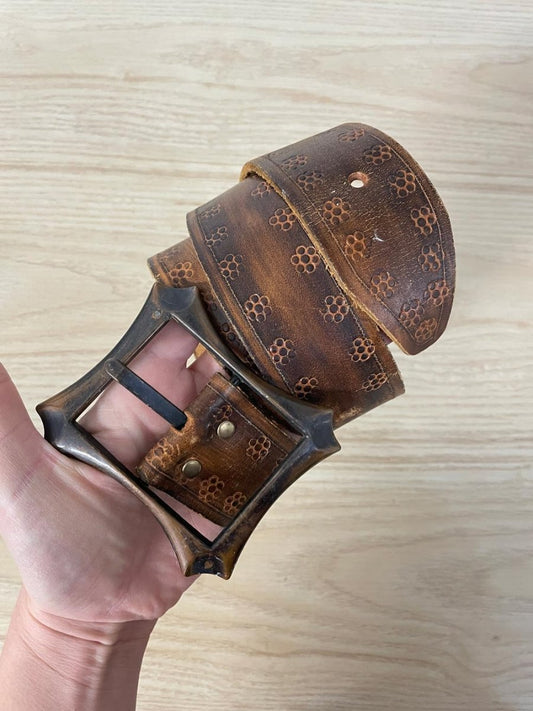 vintage big buckle tooled leather belt - good market thrift store