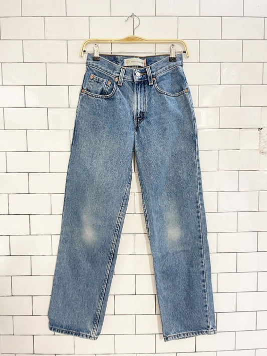 vintage 00s levi's 550 relaxed loose fit jeans - good market thrift store