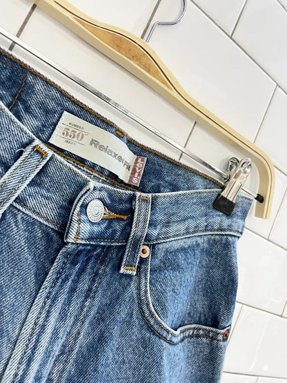 vintage 00s levi's 550 relaxed loose fit jeans - good market thrift store
