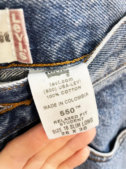 vintage 00s levi's 550 relaxed loose fit jeans - good market thrift store