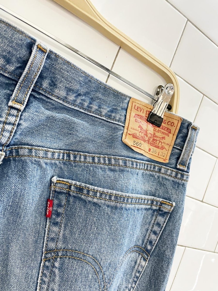 vintage 00s levi's 560 comfort fit baggy jeans - good market thrift store