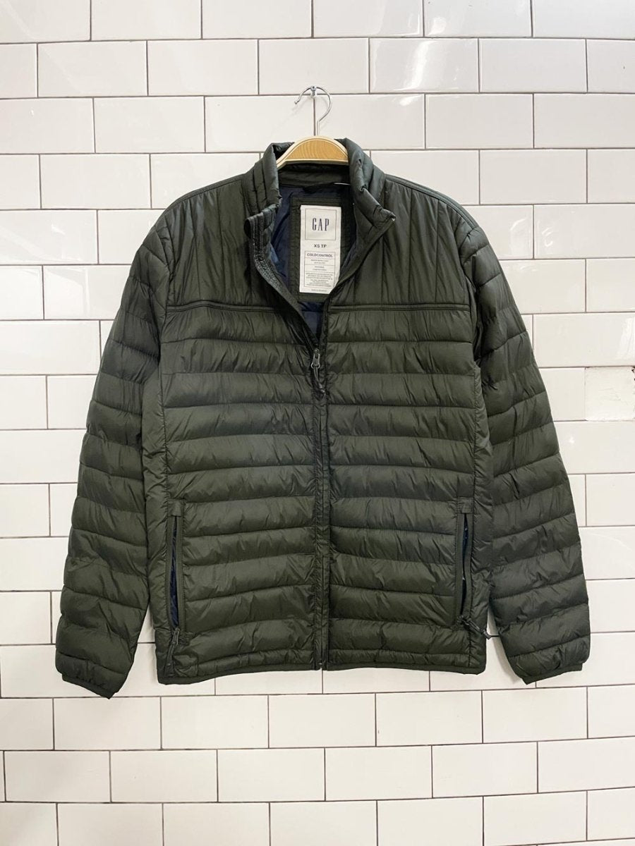 gap poly fill spring puffer jacket - good market thrift store