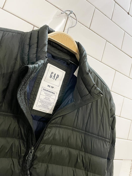 gap poly fill spring puffer jacket - good market thrift store