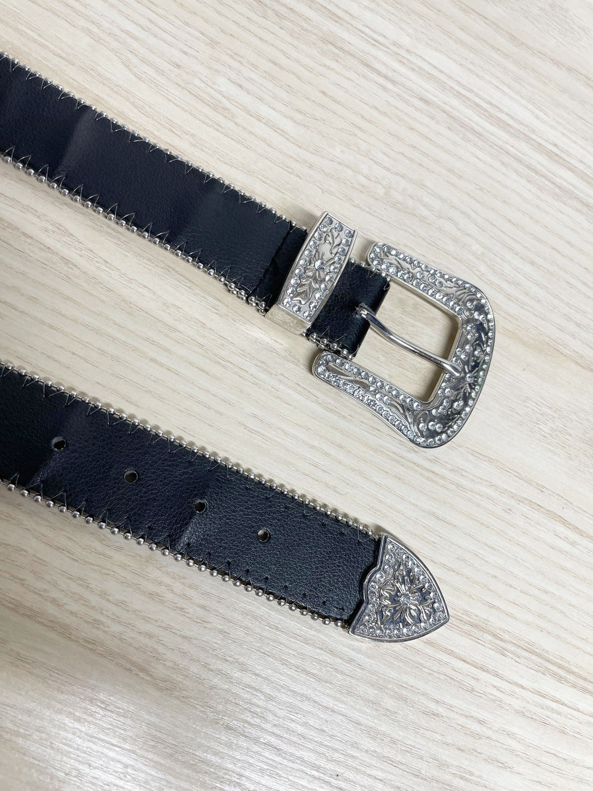 vintage western bedazzled metal tip belt
