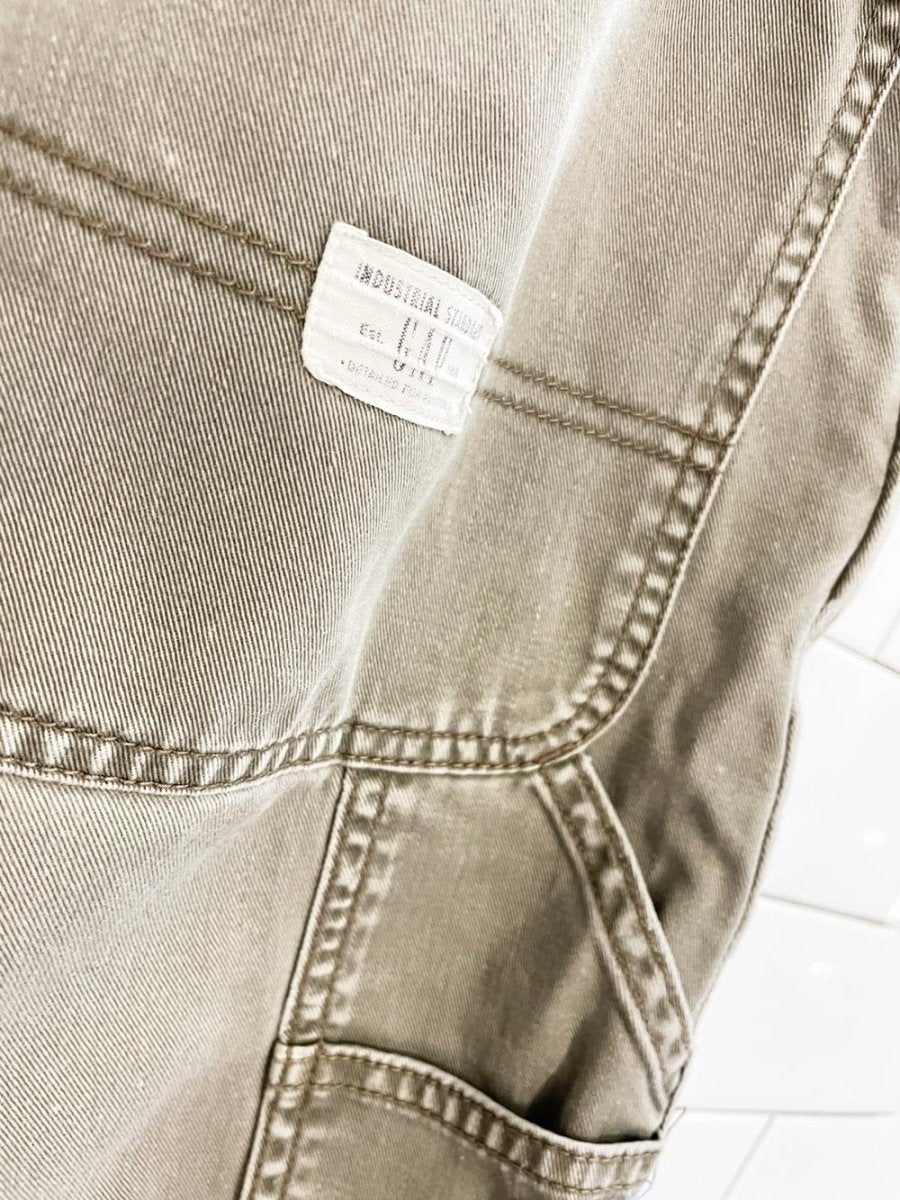 vintage 00s gap long carpenter shorts - good market thrift store