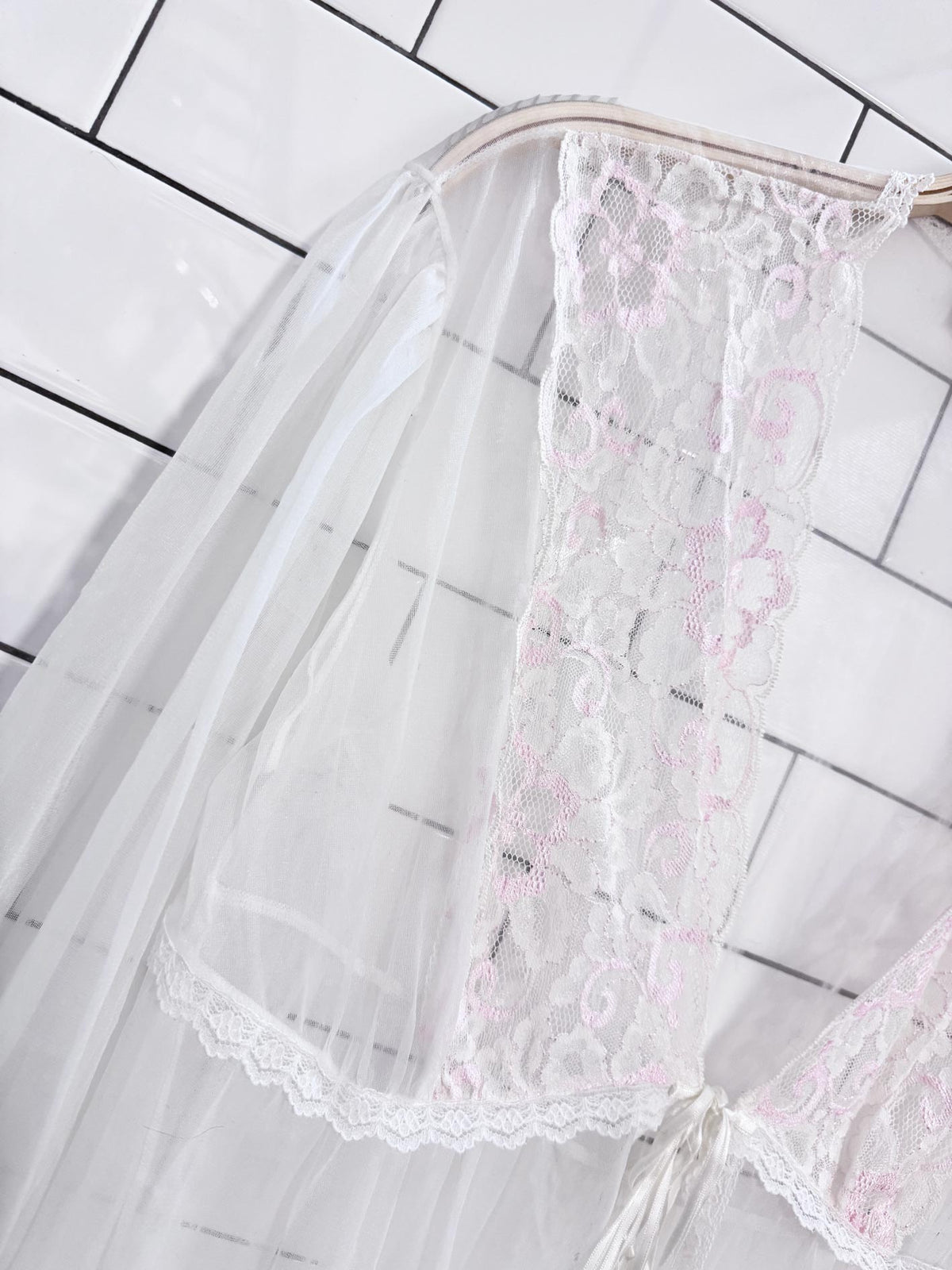 vintage ilise stevens lace trim chiffon robe