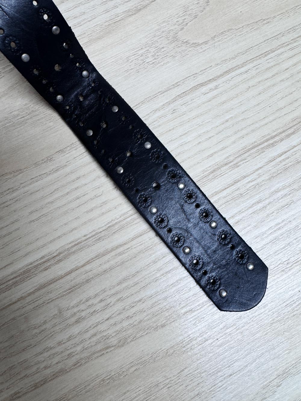 vintage 00s silver buckle studded leather belt | made in Italy