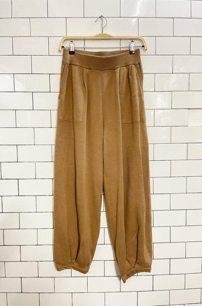 high rise knit pleated jogger pant - good market thrift store