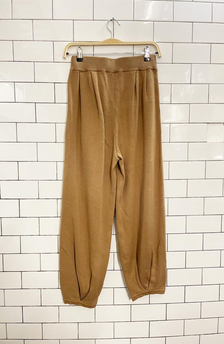 high rise knit pleated jogger pant - good market thrift store