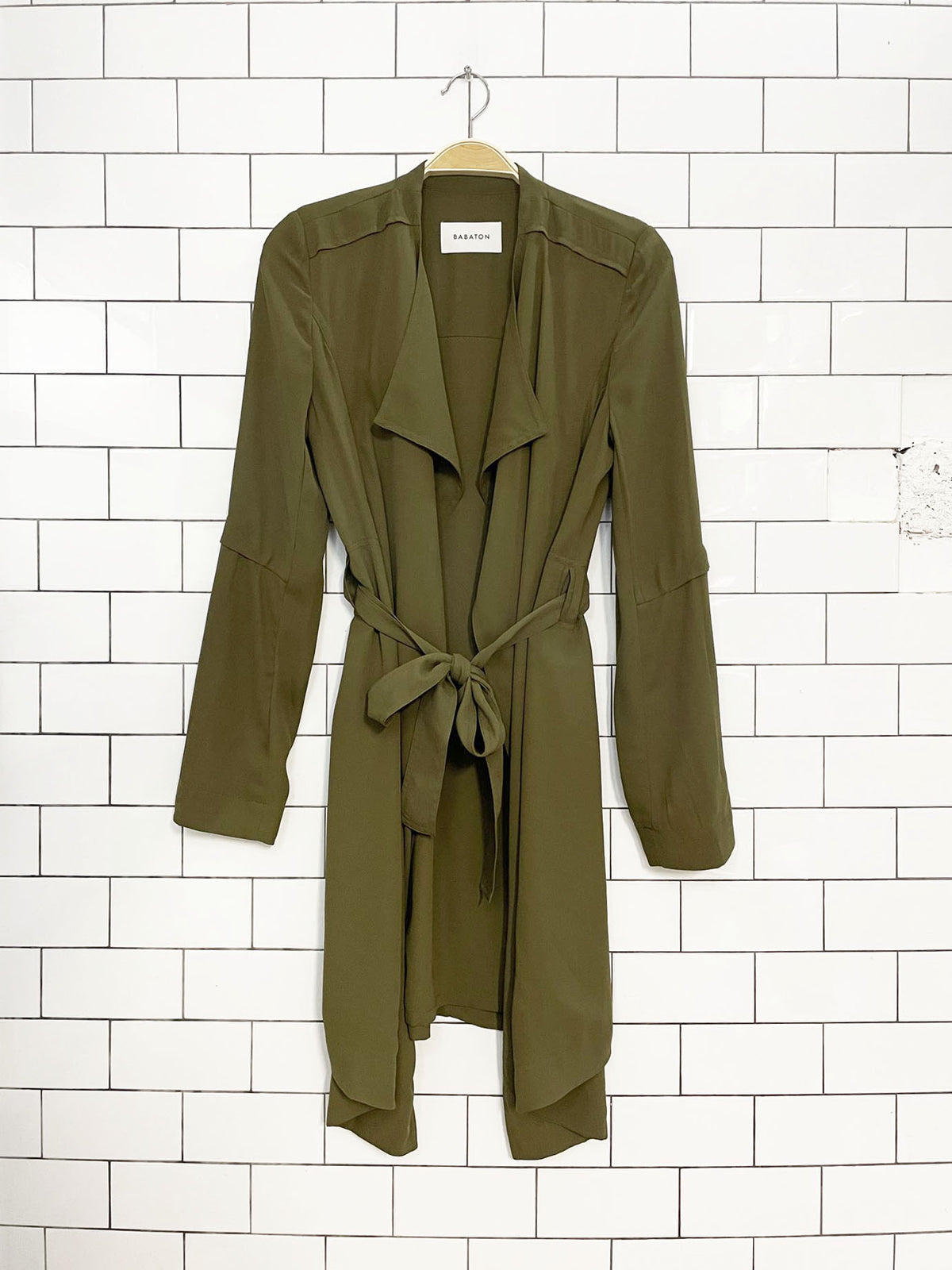 babaton quincey belted open light trench | aritzia