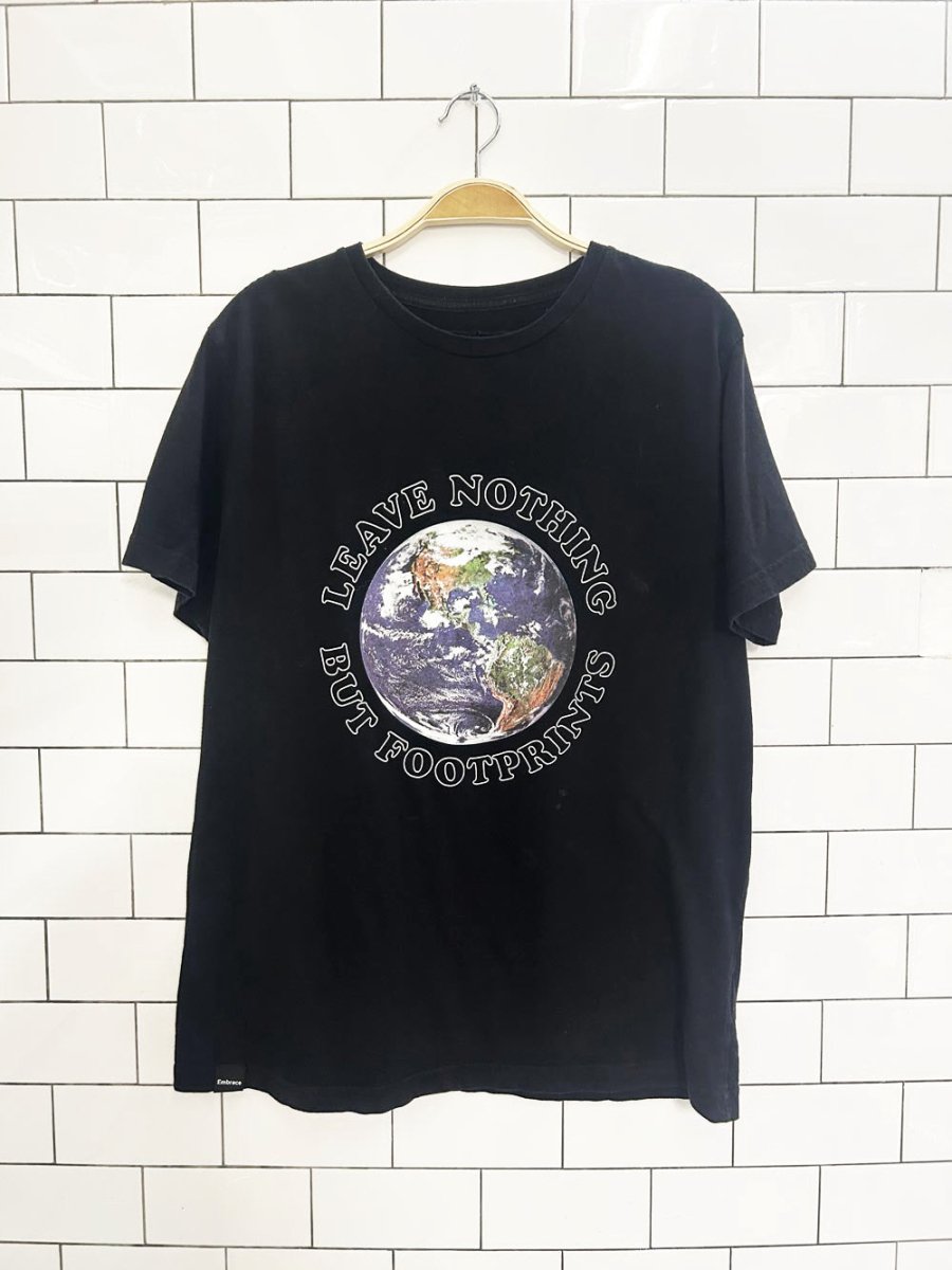 embrace leave nothing but footprints graphic tee - good market thrift store