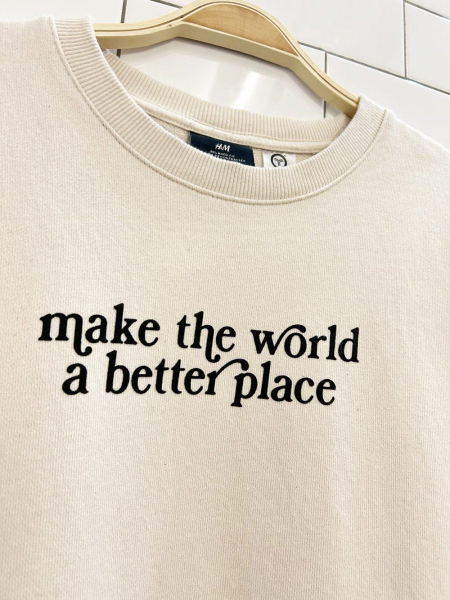 h&m relaxed fit minimal graphic crew - good market thrift store