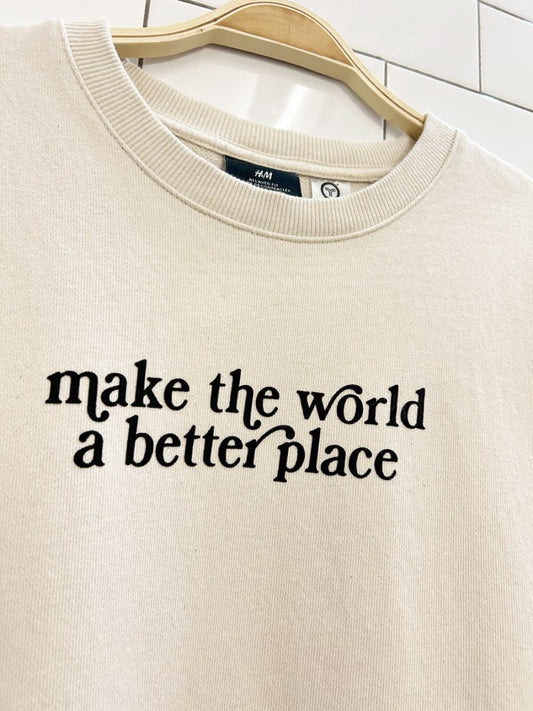 h&m relaxed fit minimal graphic crew - good market thrift store