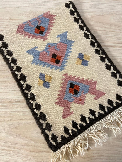 vintage 70s kilim rug / runner / wall hanging - good market thrift store