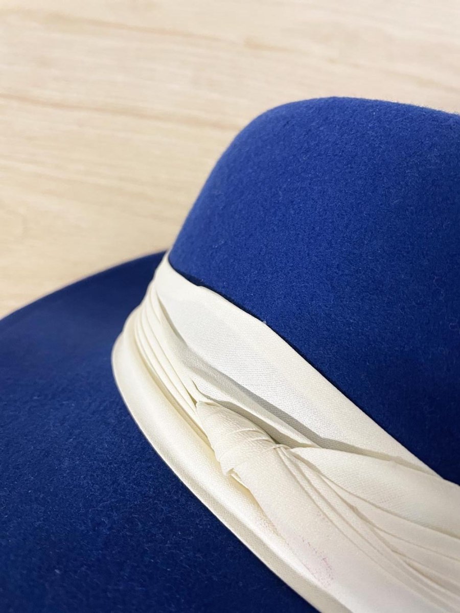 vintage 60s doeskin felted 100% wool ribbon trim hat - good market thrift store