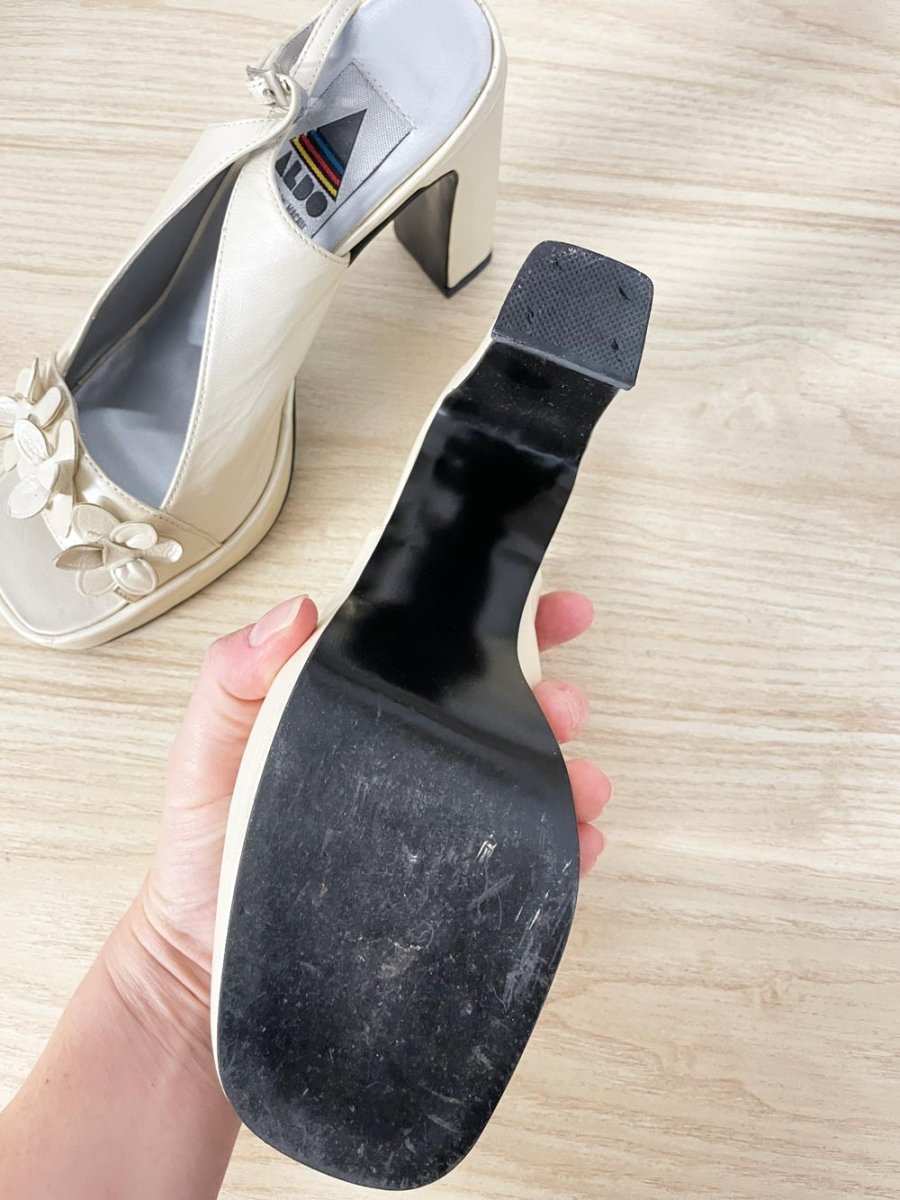 vintage 90s aldo flower detail pearl leather heeled sandal - good market thrift store