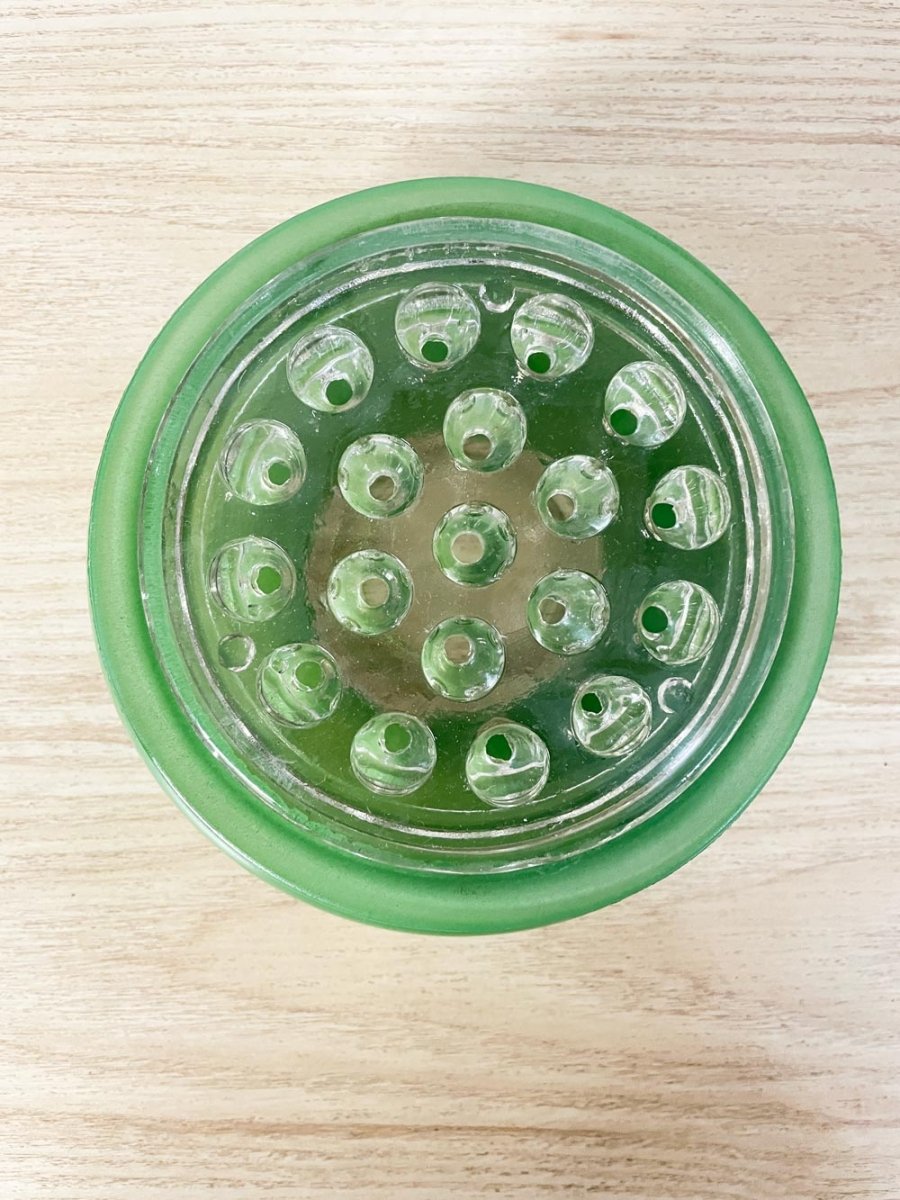 vintage mcm spaceship short vase - good market thrift store