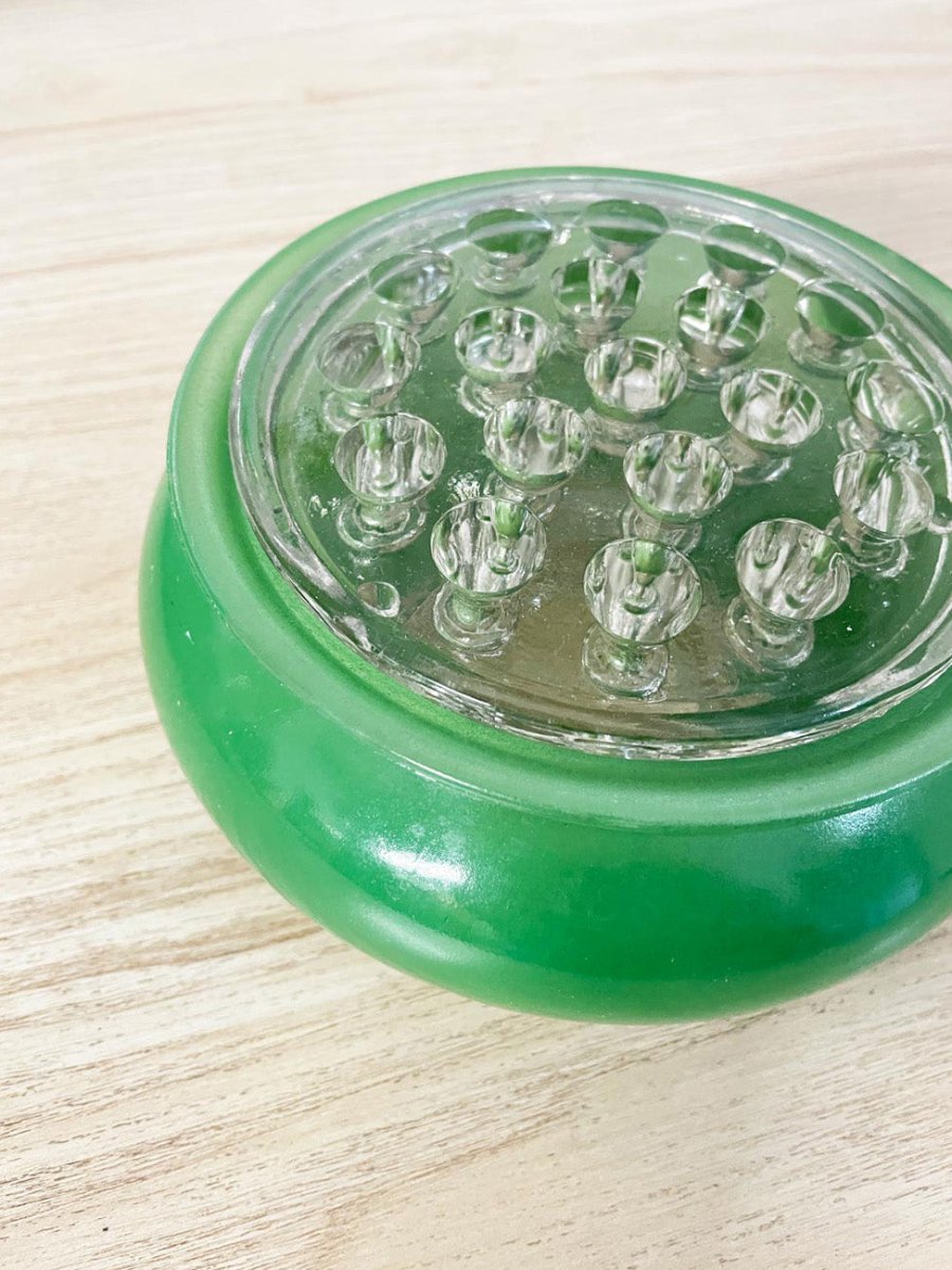 vintage mcm spaceship short vase - good market thrift store