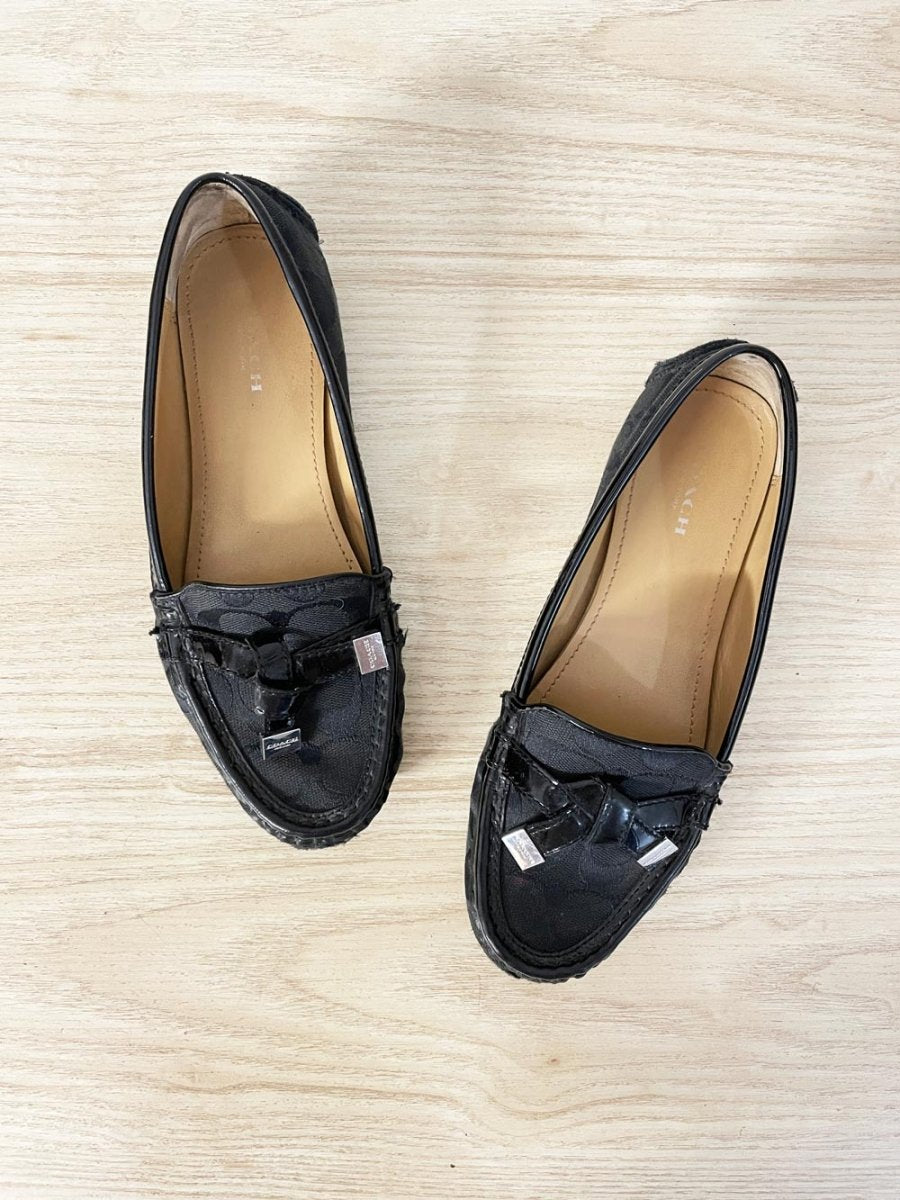 coach frida signature print loafer with patent bow - good market thrift store