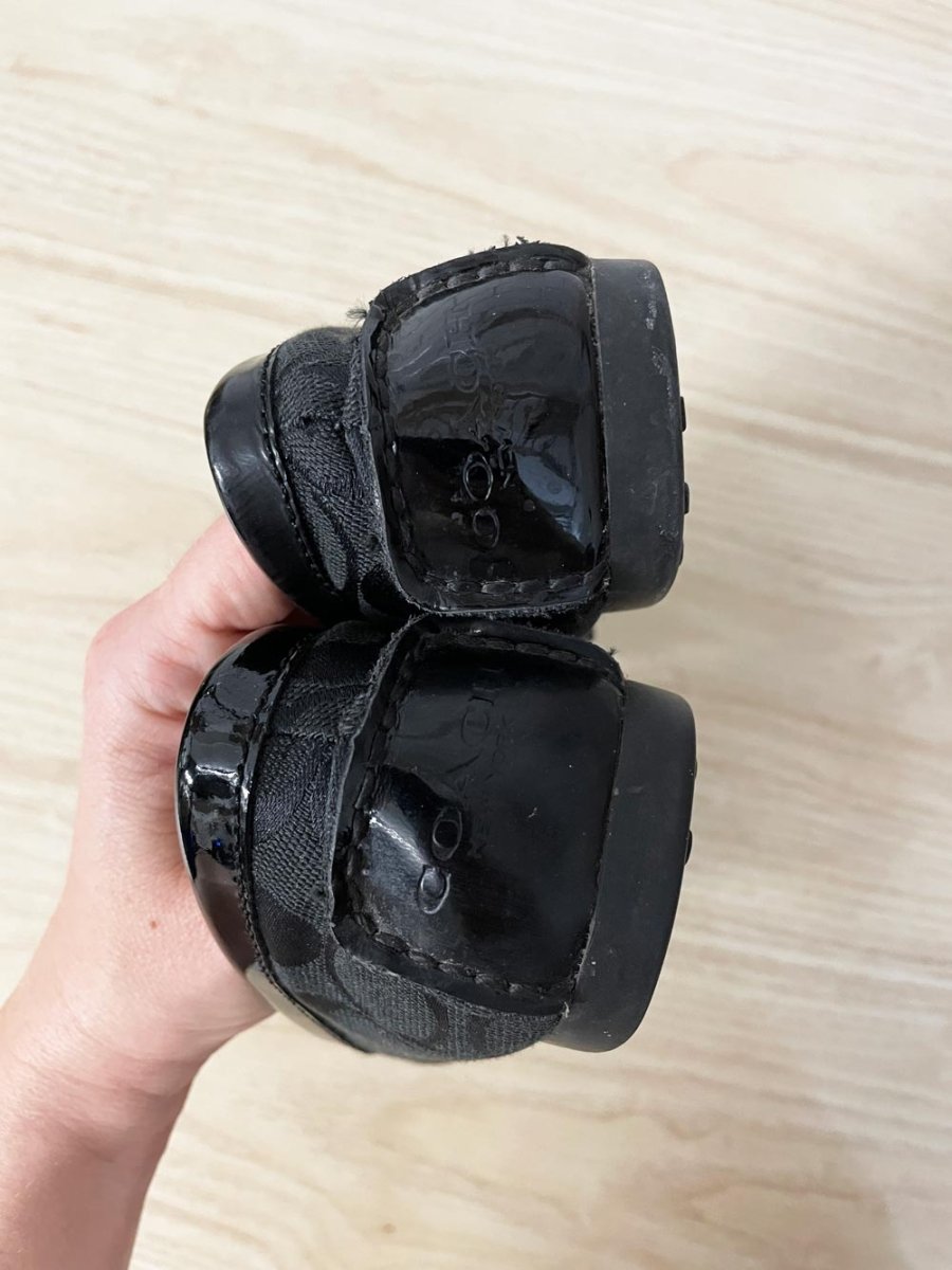 coach frida signature print loafer with patent bow - good market thrift store