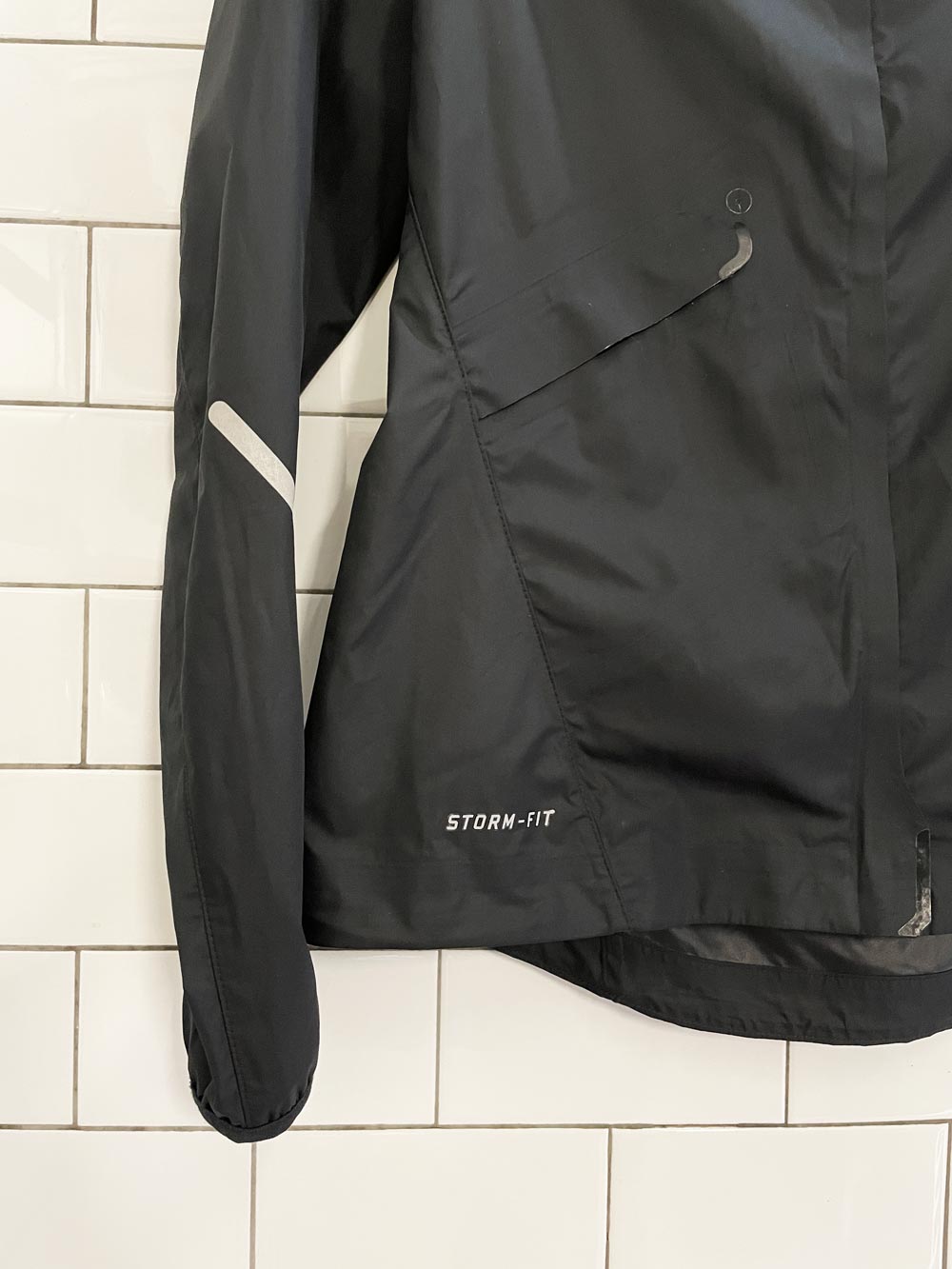 nike storm - fit running jacket - good market thrift store