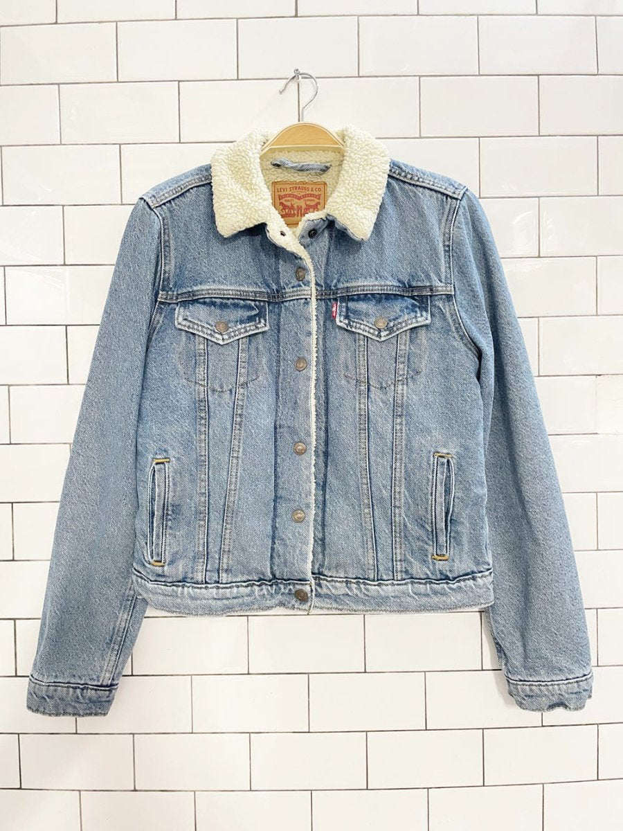 levi's original sherpa lined denim trucker jacket - good market thrift store