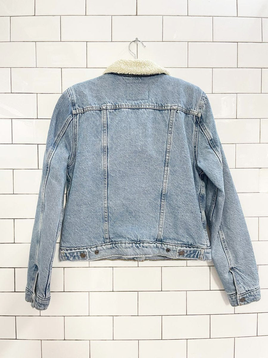 levi's original sherpa lined denim trucker jacket - good market thrift store